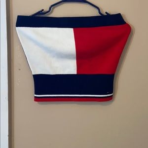 Tommy Hilfiger crop top !